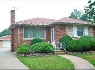 10260 Milford St, Westchester, IL 60154