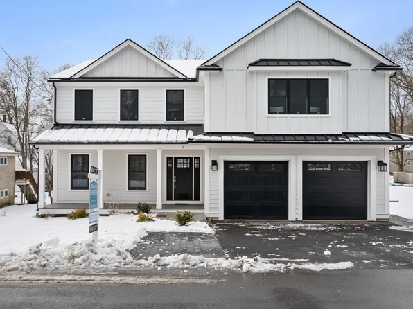 16 Hayes Ln, Lexington, MA 02420