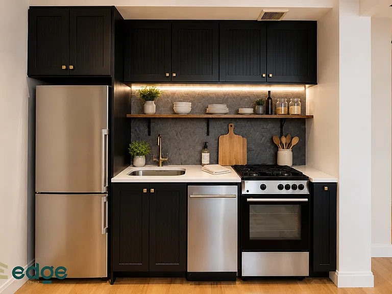 180 N 7th St #310 — Photo 2