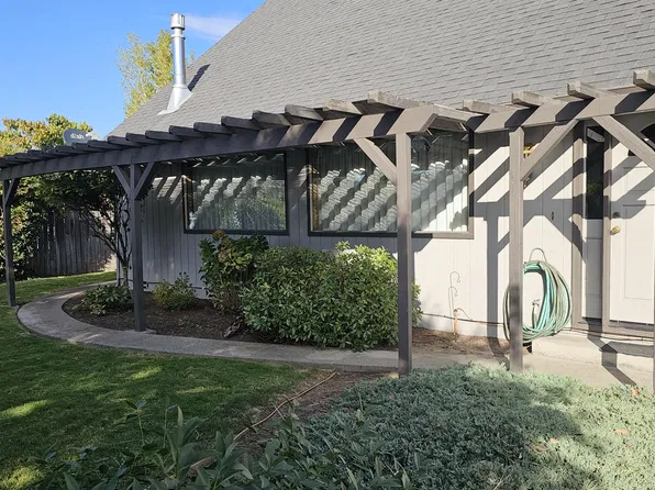 1905 Colorado Ln, Grants Pass, OR 97527