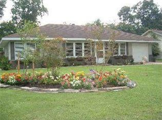 845 Peyton Dr, Beaumont, TX 77706