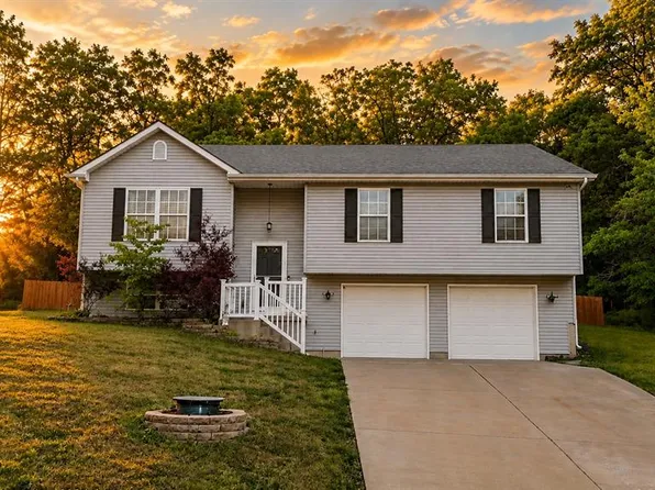 10318 Timber Hill Dr, Hillsboro, MO 63050