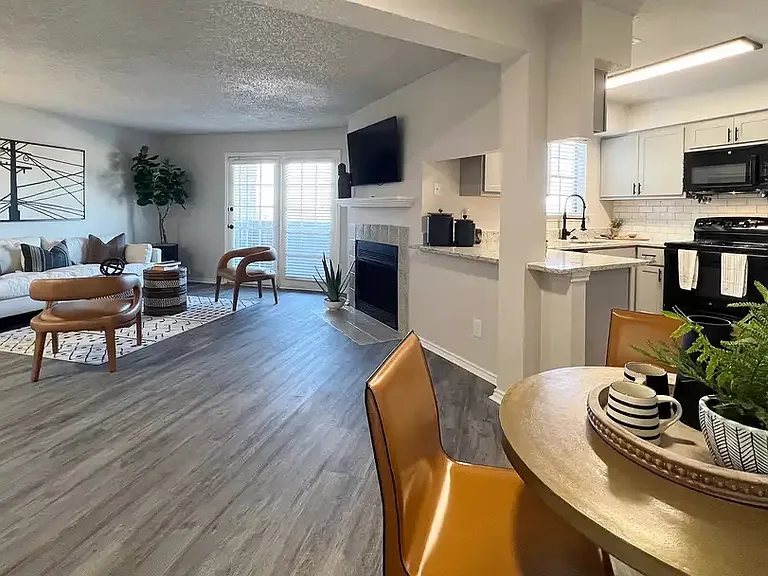 Ashwood Park Apartments — Photo 18