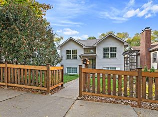 1667 Fernwood St, Saint Paul, MN 55108