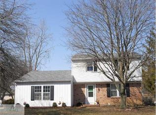 2119 Armstrong Rd, Lansing, MI 48917