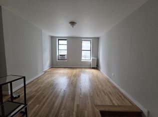 856 8th Ave APT 4B, New York, NY 10019