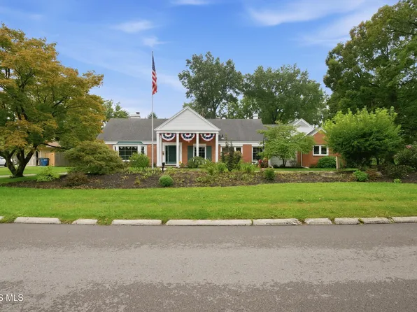 4331 Imperial Dr, Toledo, OH 43615