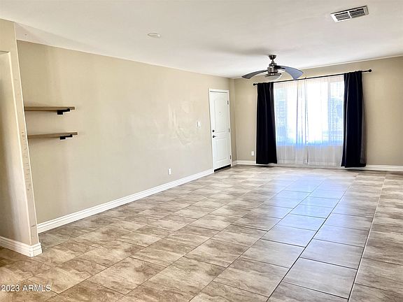 4th image of 1980 E Colgate Dr