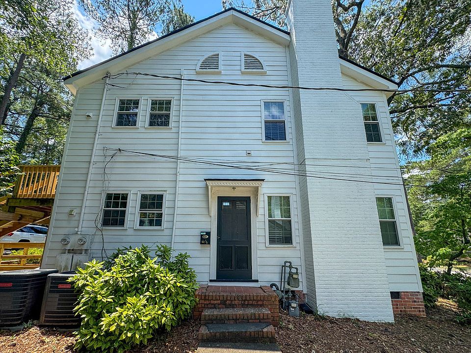 1st image of 512 1/2 Westmont Dr