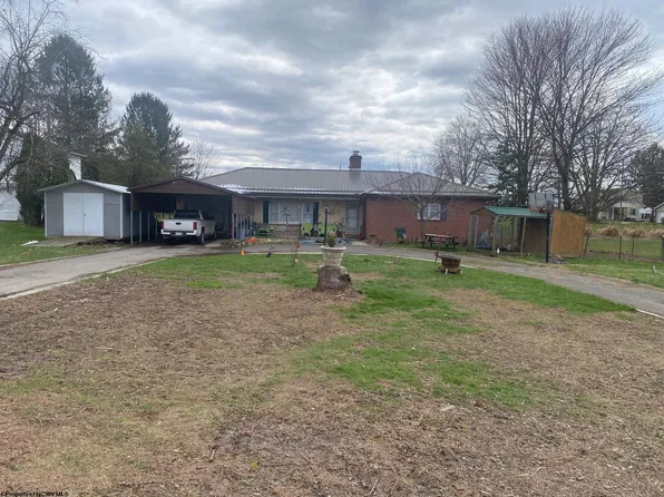 111 Ervin Ln, Elkins, WV 26241