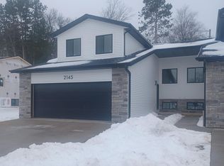 2145 Abbey Rd, New London, WI 54961