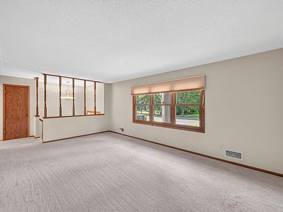 4th image of 857 86th Ave NW