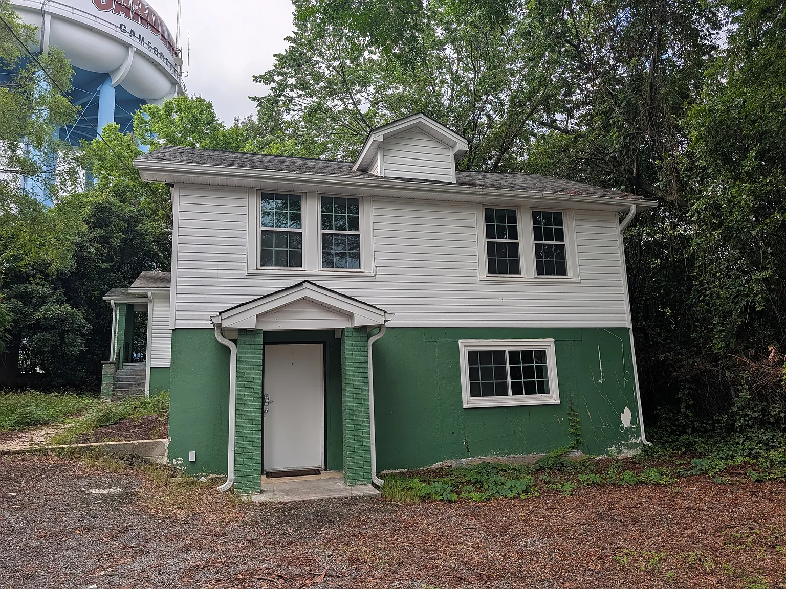 3 bed, $3,300 — Photo 1