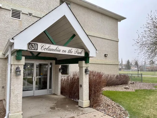 620 Columbia Blvd W #221, Lethbridge, AB T1K 7A8