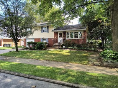 1995 Collingswood Dr, Bethlehem, PA, 18018