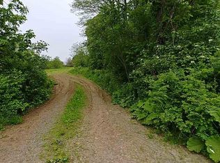 3575 Touareuna Rd, Amsterdam, NY 12010