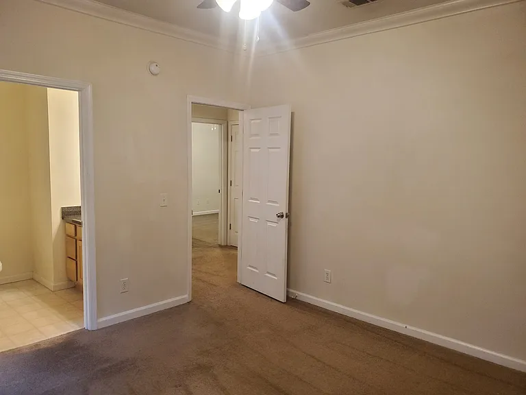 275 Arch St — Photo 14
