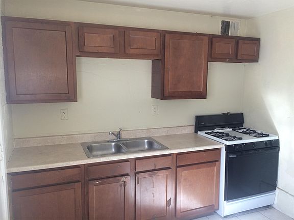 5th image of 2115 W Glenrosa Ave APT 2