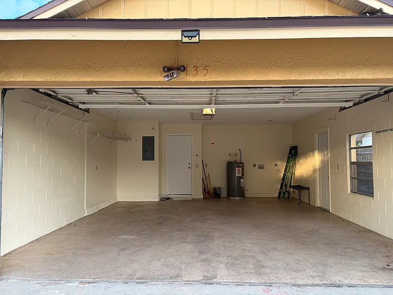 135 Red Rose Cir — Photo 4