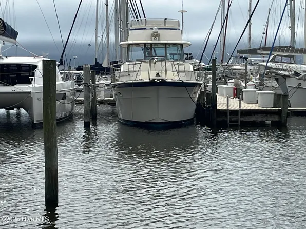 516 Water Street #B4, Oriental, NC 28571