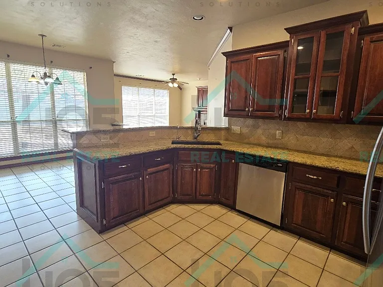 2500 Auburn Ct — Photo 5