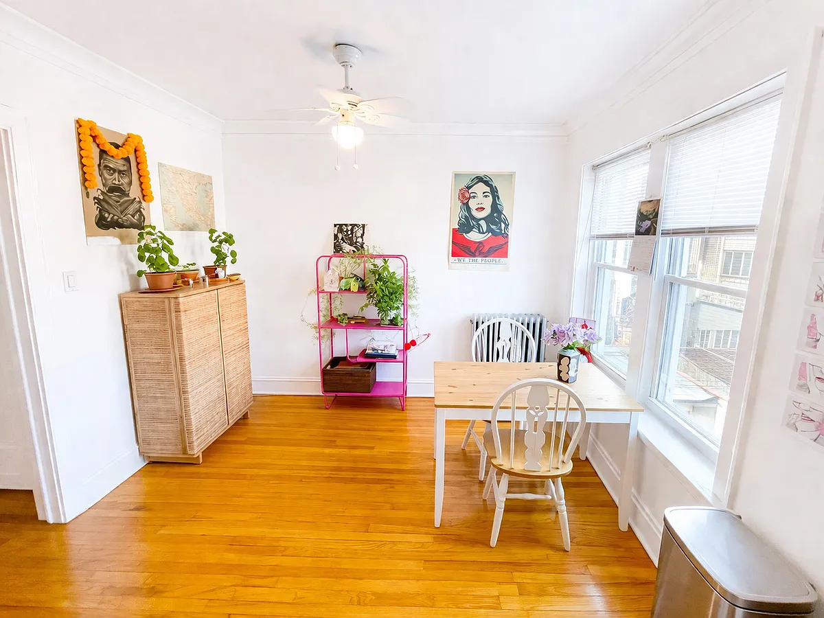 Building Photo - 2044 W Farragut Ave #3N