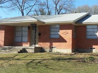 213 W Celeste Dr, Garland, TX 75041