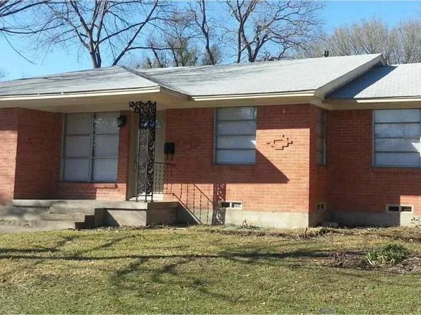 213 W Celeste Dr, Garland, TX 75041