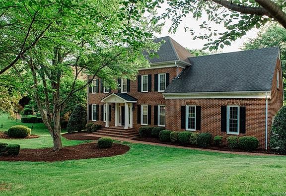 2nd image of 1326 Weymouth Ln