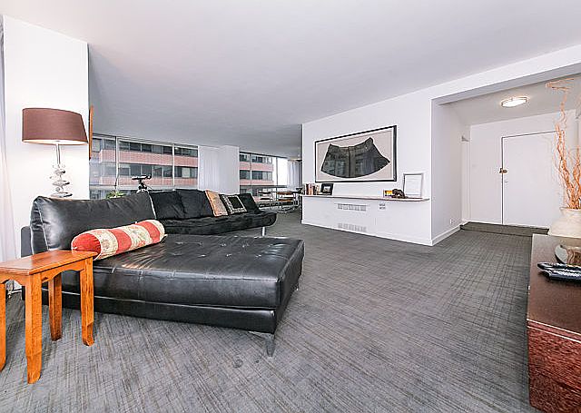 1st image of 320 W Oakdale Ave APT 602