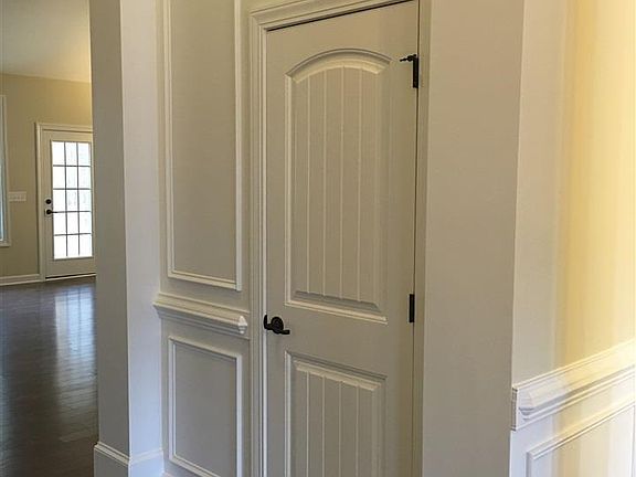 5th image of 11 Stillwood Ct