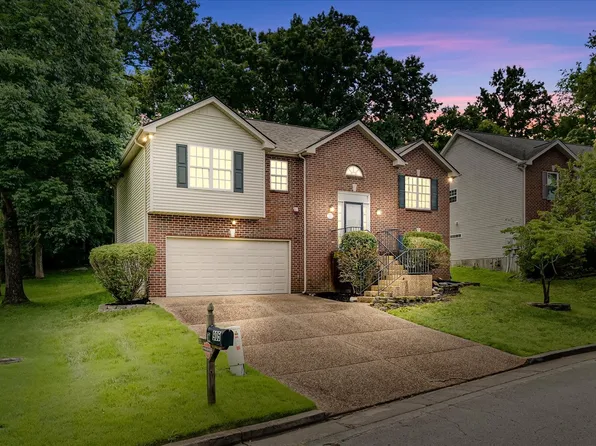 905 Waynewood Ln, Hermitage, TN 37076