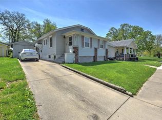 917 E Clay St, Decatur, IL 62521