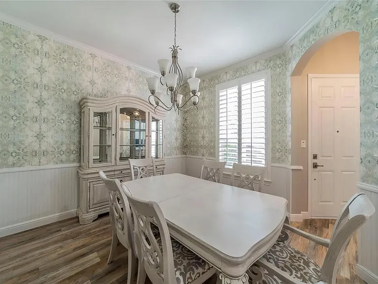 1510 Pecan Valley Ct — Photo 9