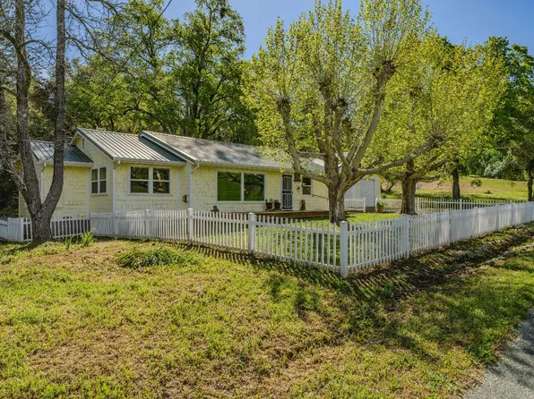 12628 Hillside Dr, Sutter Creek, CA 95685