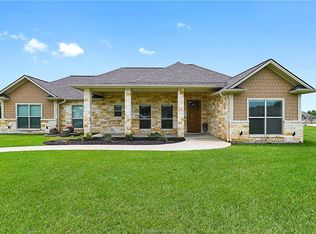 7832 Mapache Ct, Bryan, TX 77808