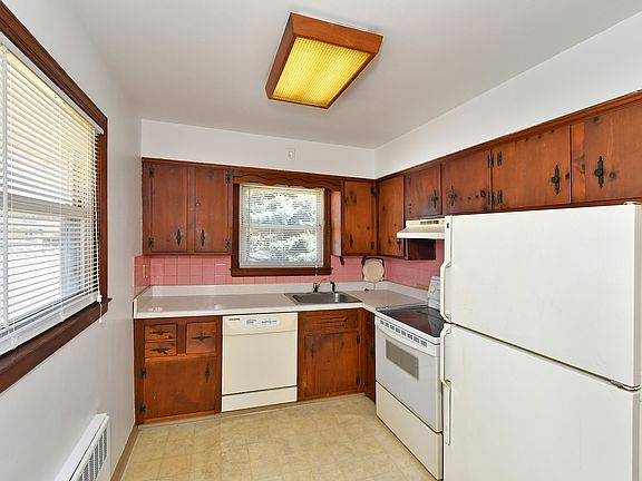4th image of 169 Jerusalem Ave