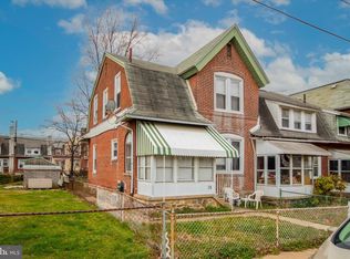 15 Cedar St, Marcus Hook, PA 19061