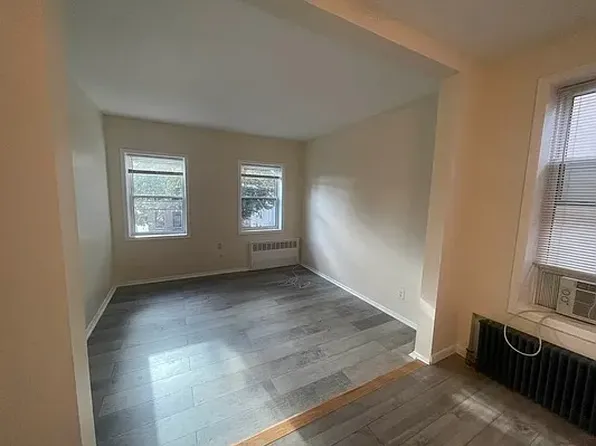 21-32 36th Street image 7 of 13