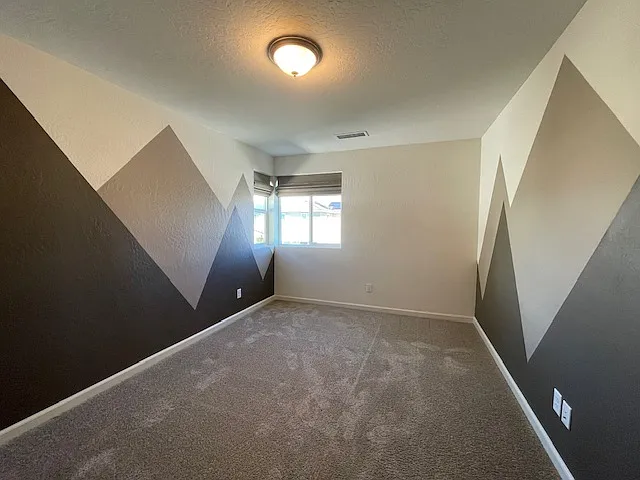 2003 N Perry Ln — Photo 23