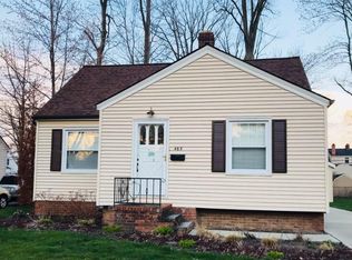 465 Canterbury Rd, Bay Village, OH 44140