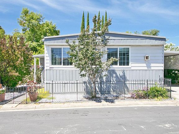 2nd image of 120 Goya Drive