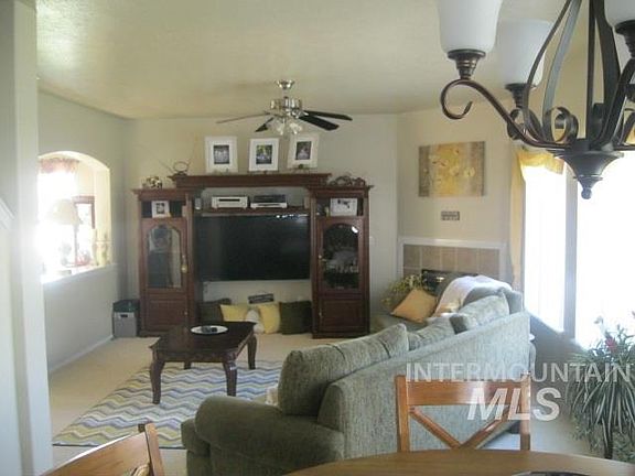 5th image of 57 N Pleasant Hill Dr