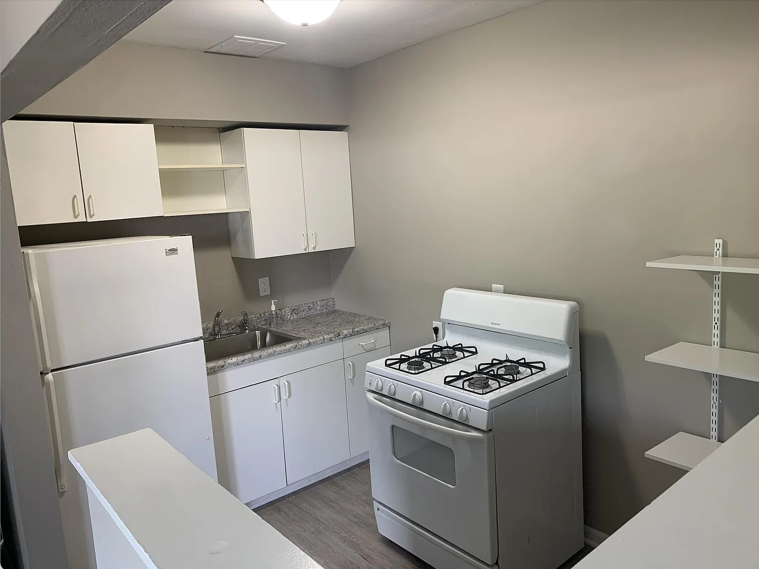 1 bed, 600 sqft, $1,190 — Photo 1