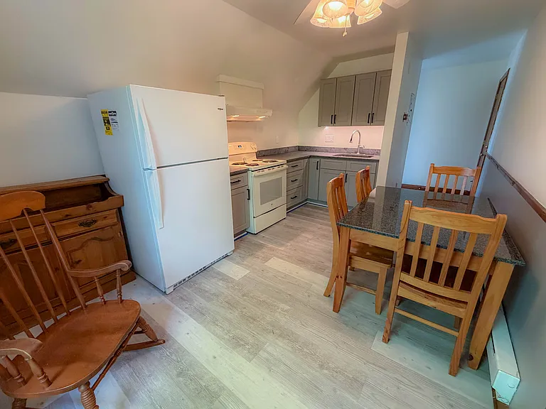 32 Everett St #3L — Photo 3