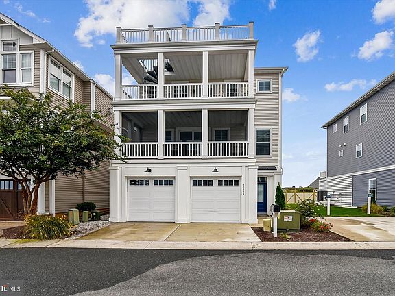 4th image of 38893 Verandah Bay