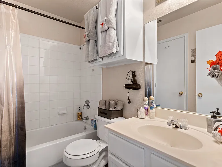 5802 Redstone Dr #D — Photo 13