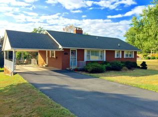 107 S Summit Ave, Woodstock, VA