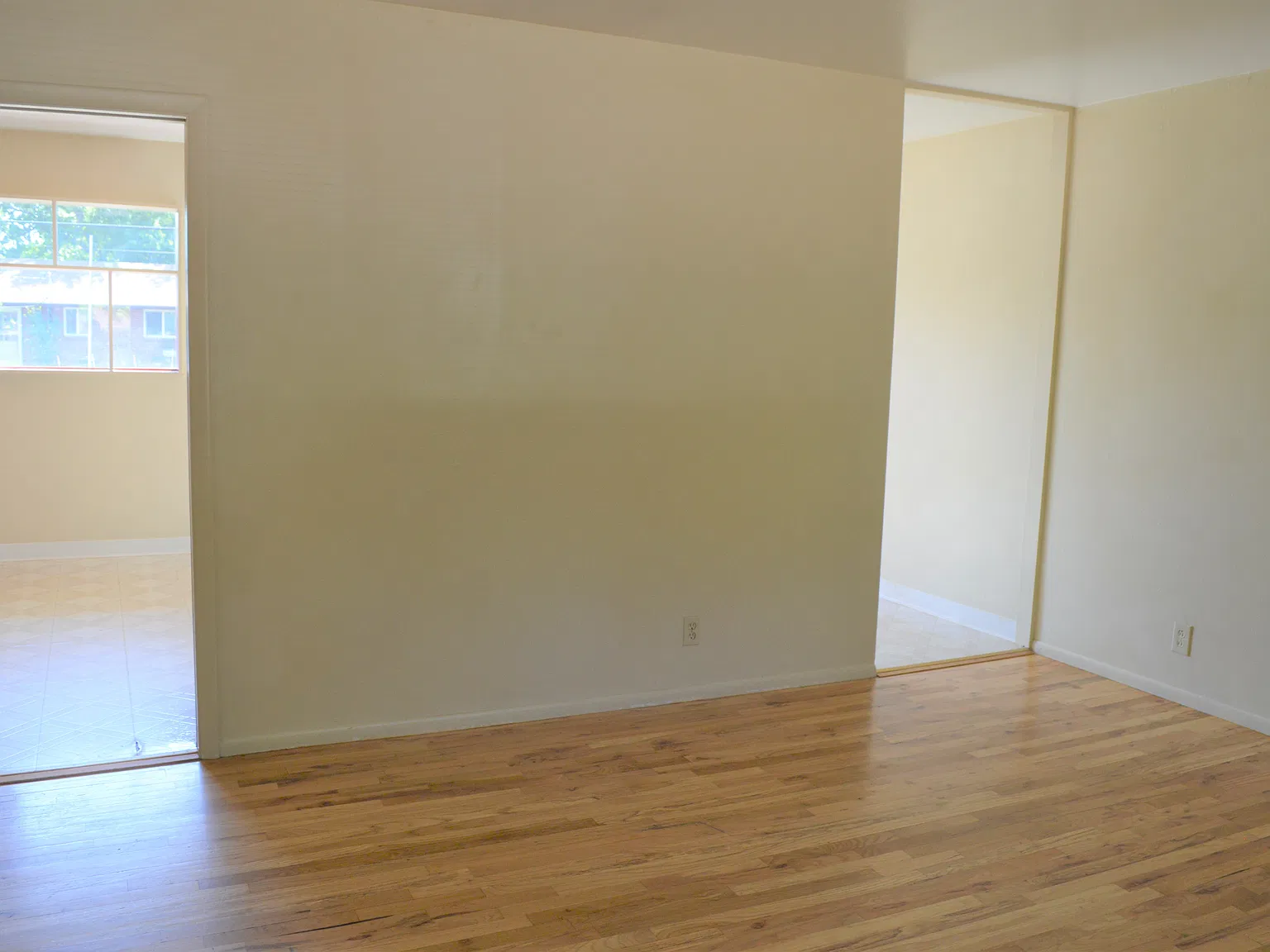 3 bed, 1.5 bath, $3,850 — Photo 1