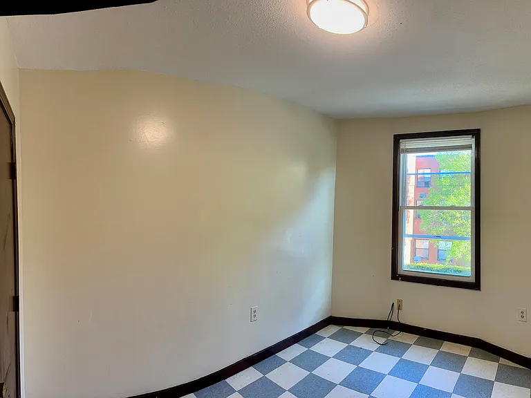 109 Garden St — Photo 15